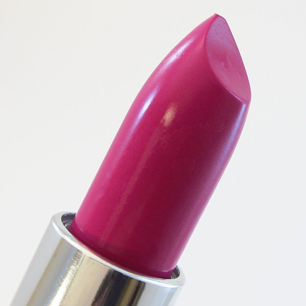 maybelline hot plum lipstick