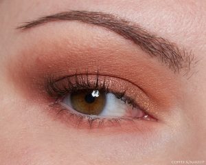 Too Faced Born This Way Natural Nudes Eyeshadow Palette Look #1