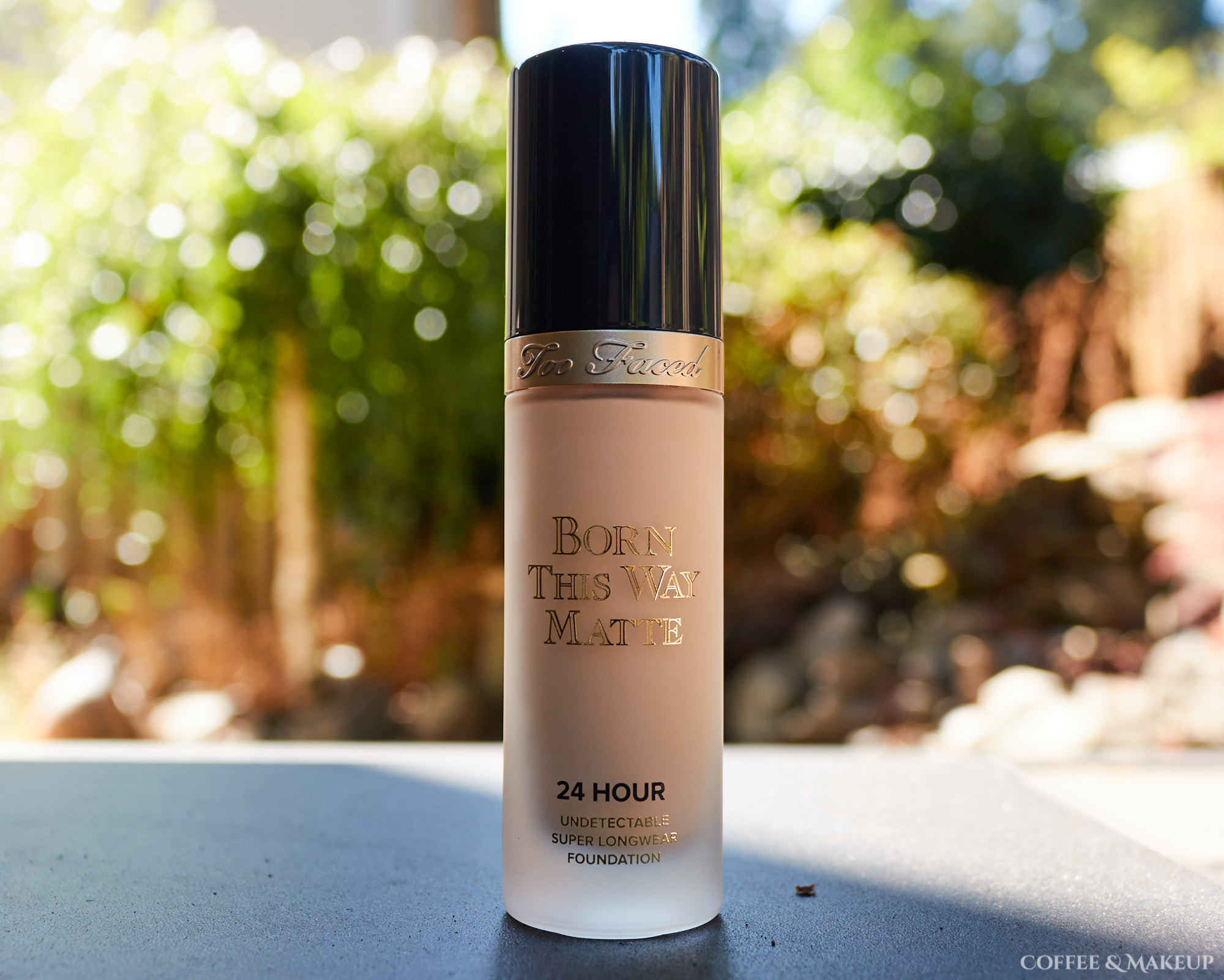 Verst doel pakket Too Faced Born This Way Matte Foundation Review - Coffee & Makeup