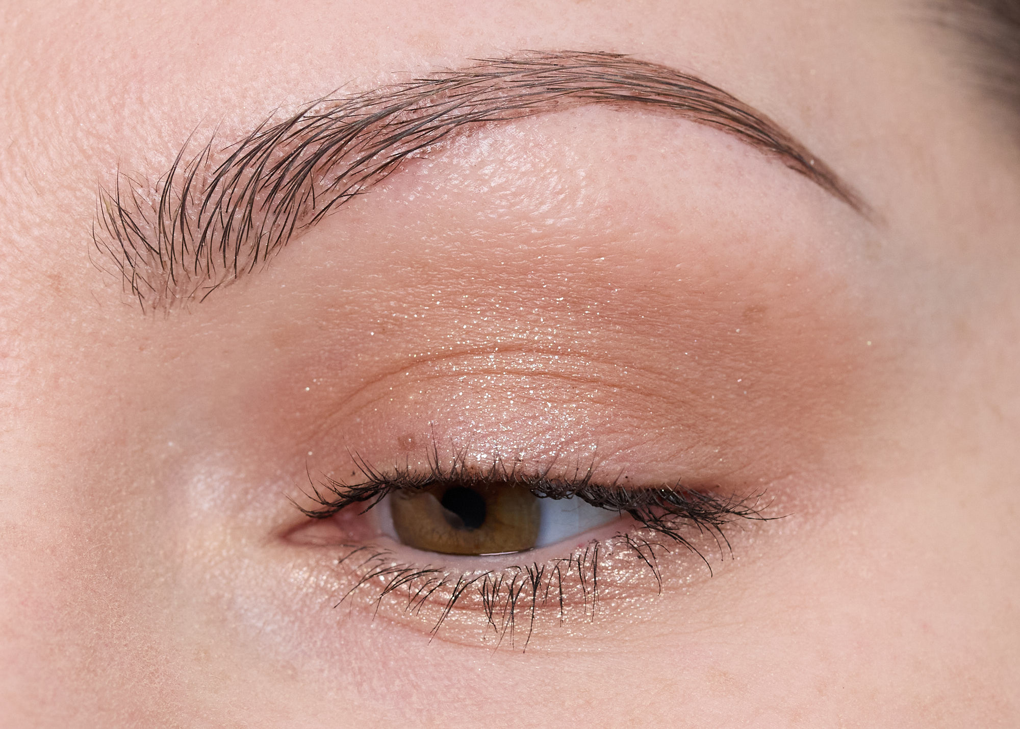 Essence Mono Single Eyeshadows Look 1