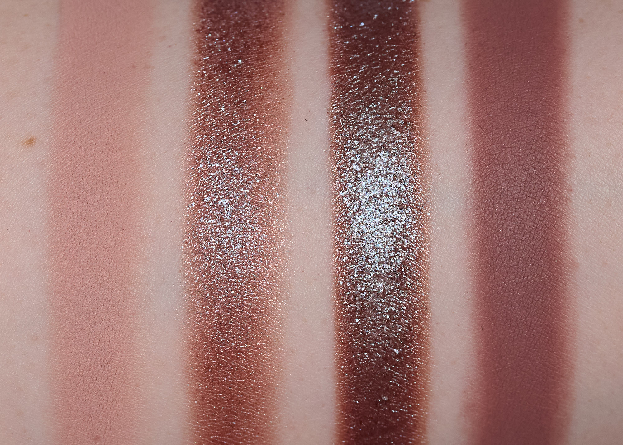 Morphe Cut To The Lace ChromaPlus Eyeshadow Trio Swatches